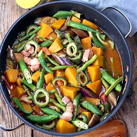 RECIPE: Pinakbet (Pakbet): Filipino Dish .